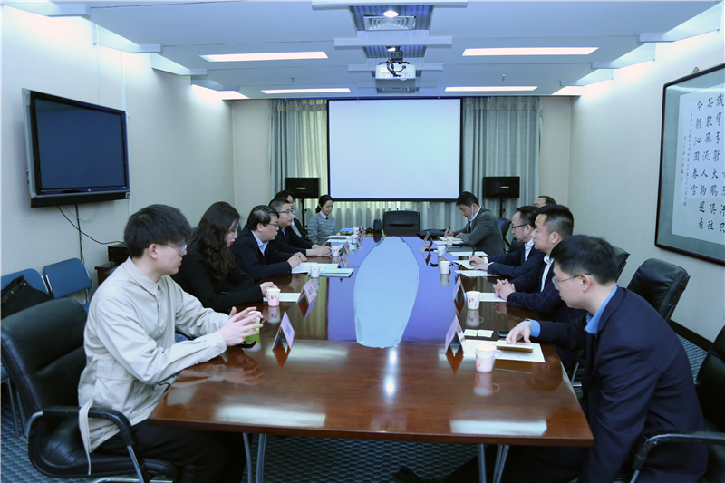 中國(guó)信息协会區(qū)块链专委会与重庆两江招商(shāng)集团举行工作座谈